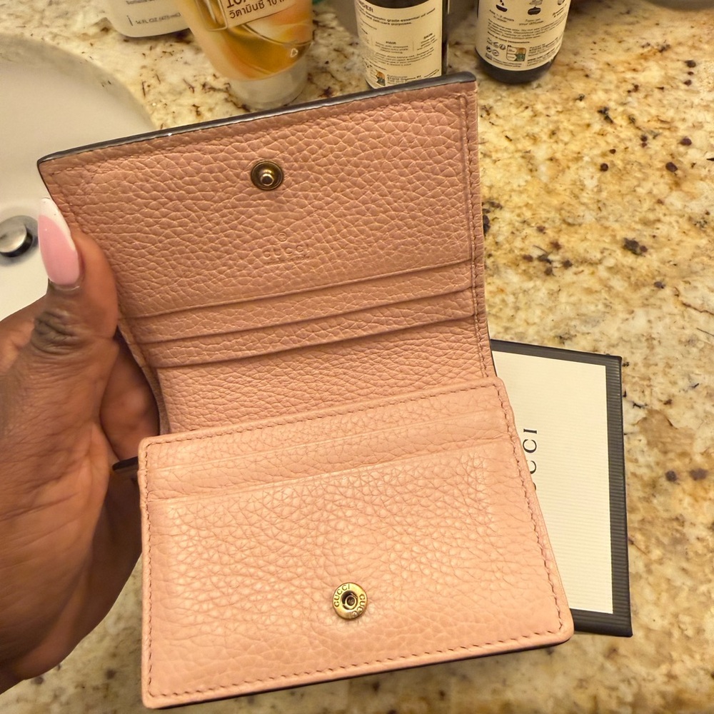 Gucci Pink Leather Card Holder with Gold Bee - Picture 2 of 4